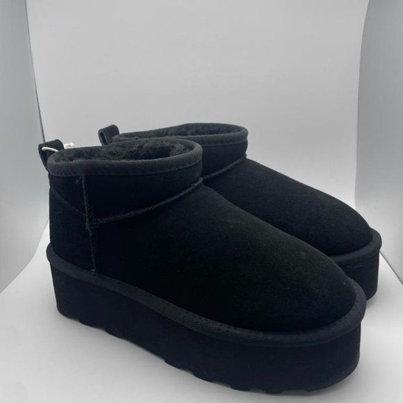 CUSHIONAIRE Women's COZY Genuine Suede pull on platform boot BLACK 5 - Picture 1 of 6